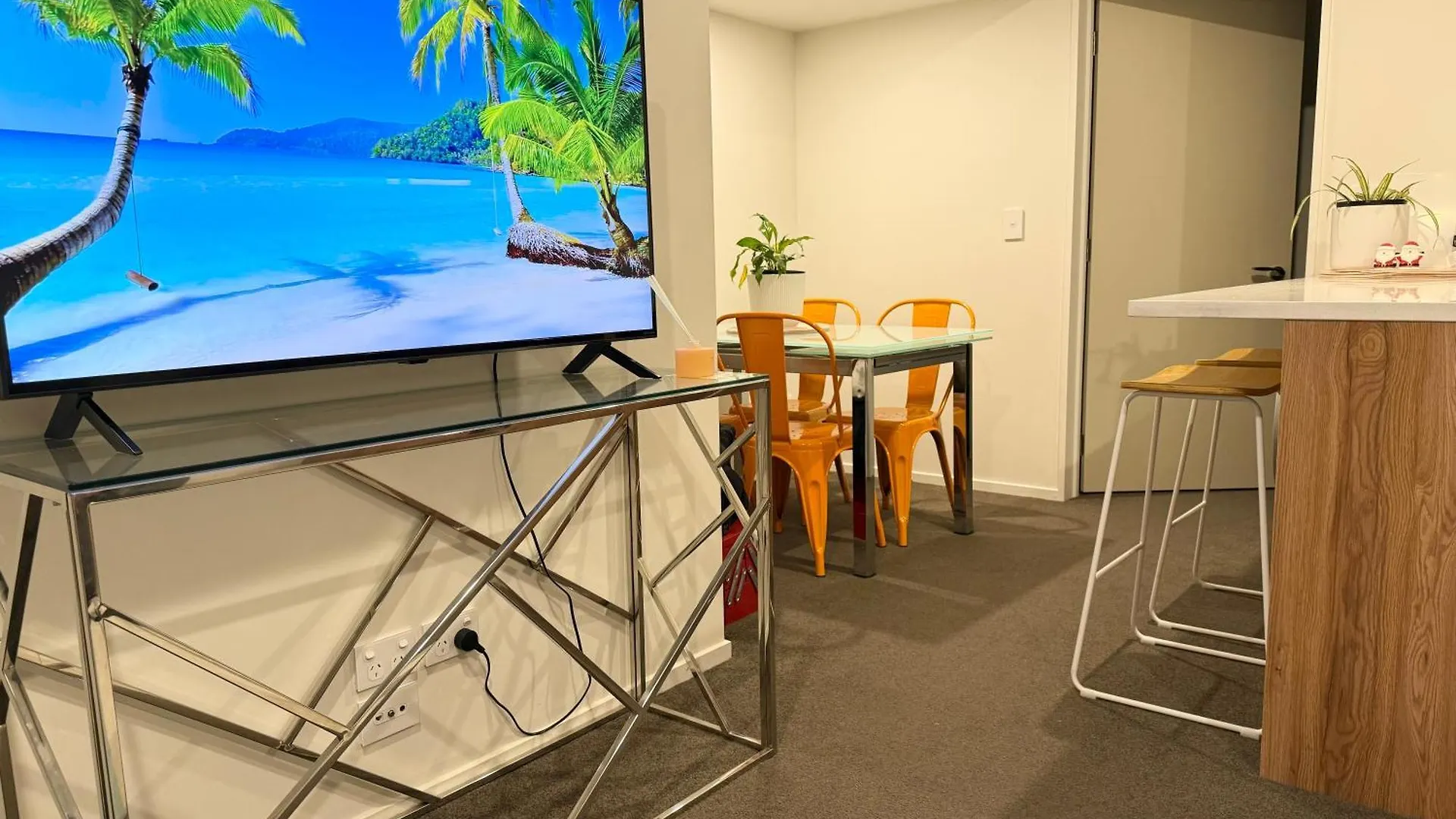 3Brm 3 Bathroom Central Townhouse Free Car Park Christchurch 0*,  New Zealand
