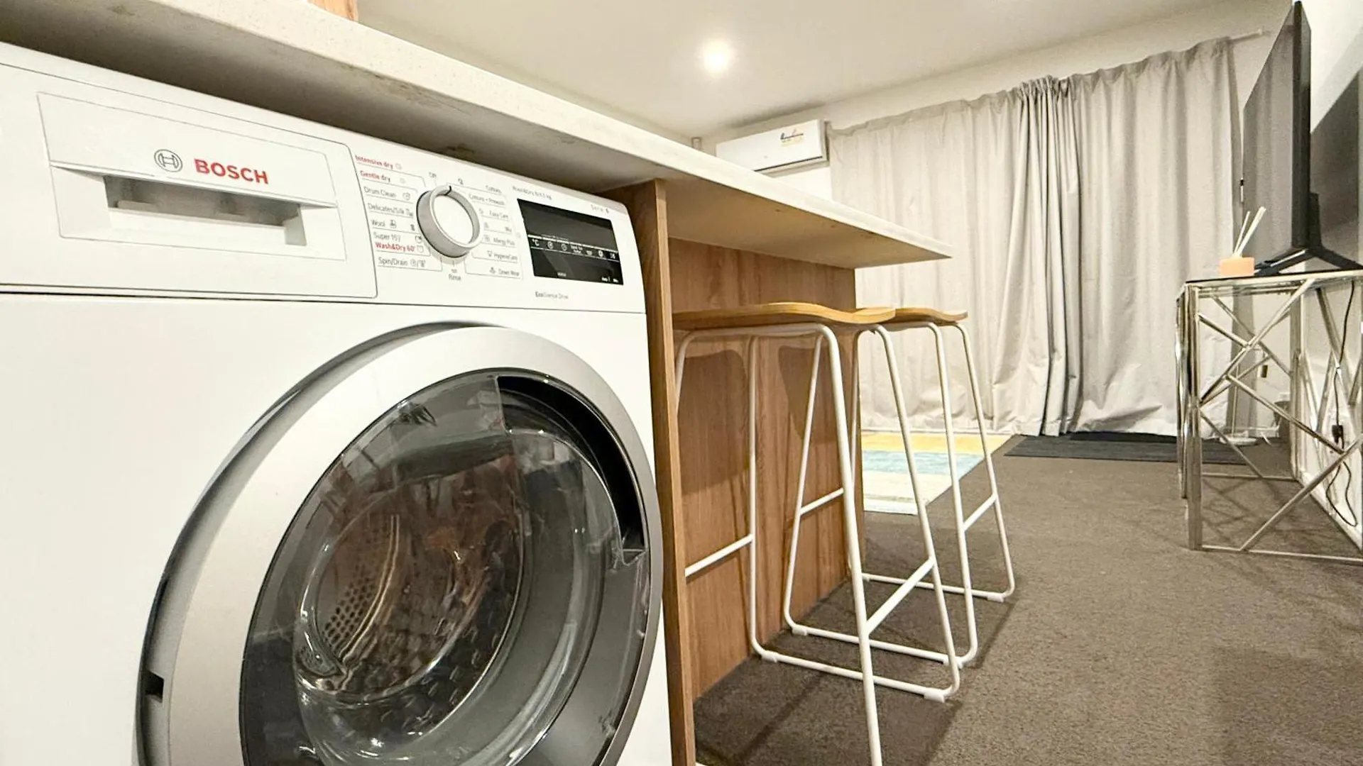 3Brm 3 Bathroom Central Townhouse Free Car Park Christchurch