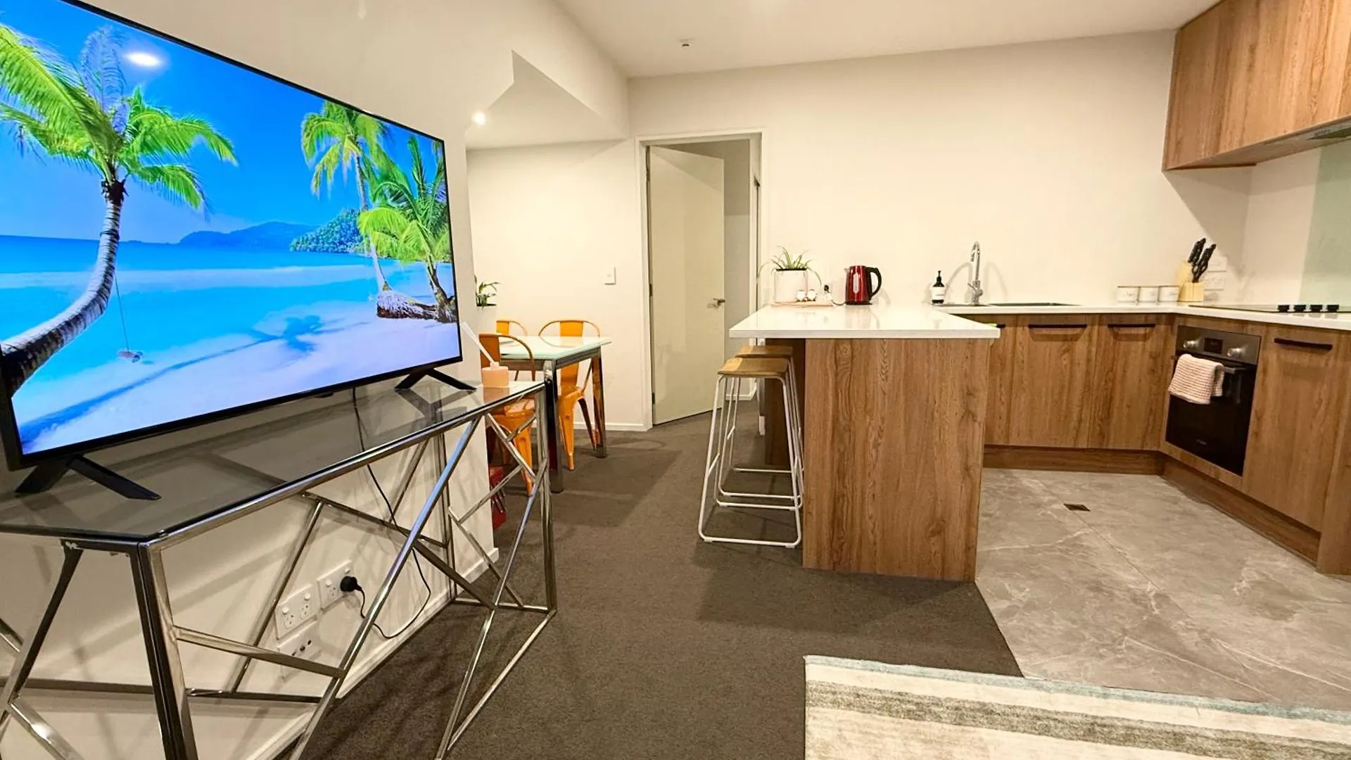 3Brm 3 Bathroom Central Townhouse Free Car Park Christchurch 0*,