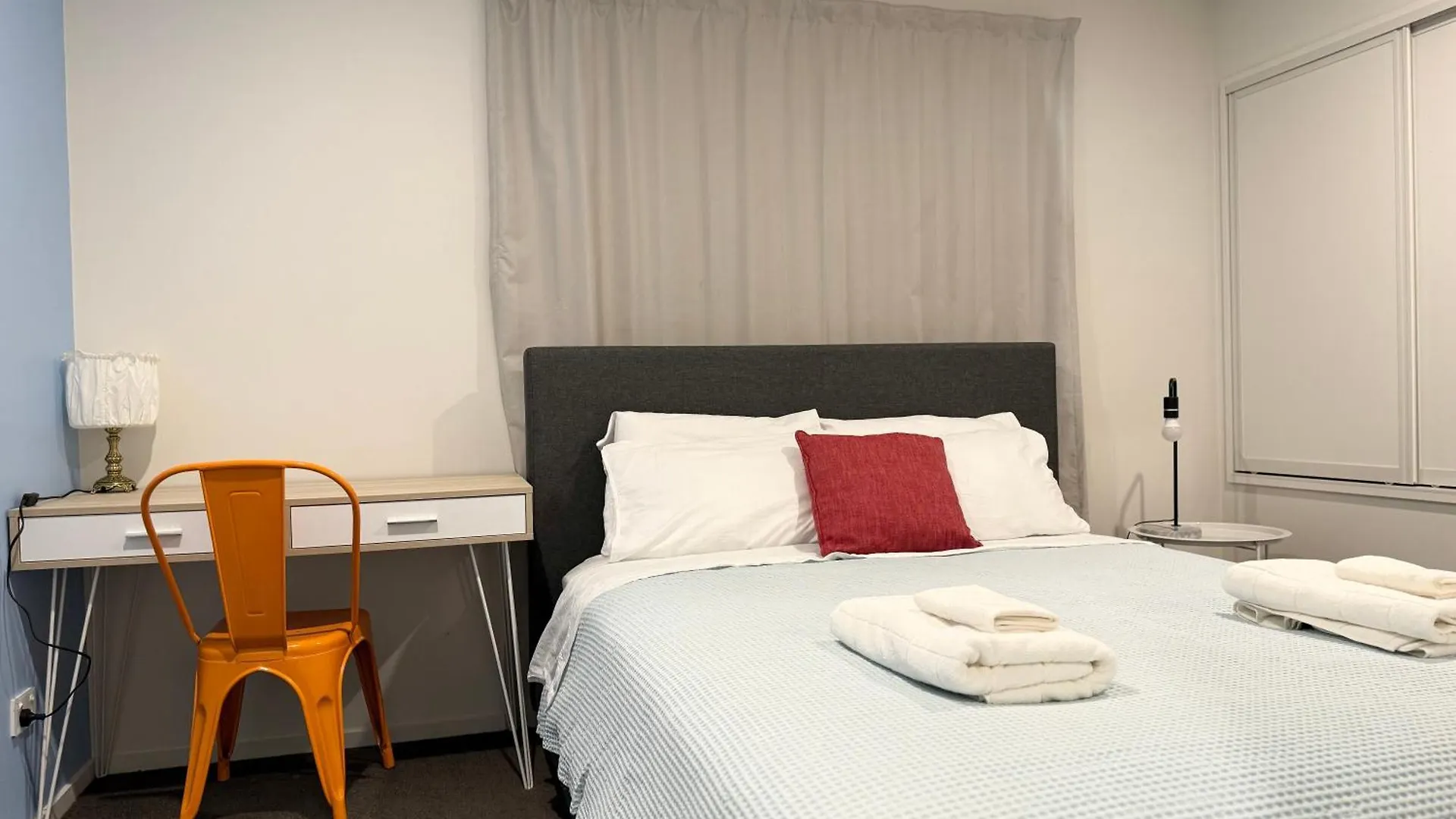 3Brm 3 Bathroom Central Townhouse Free Car Park Christchurch